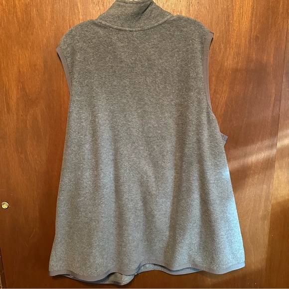 Woman Within - Zip Front Vest - Picture 3 of 6